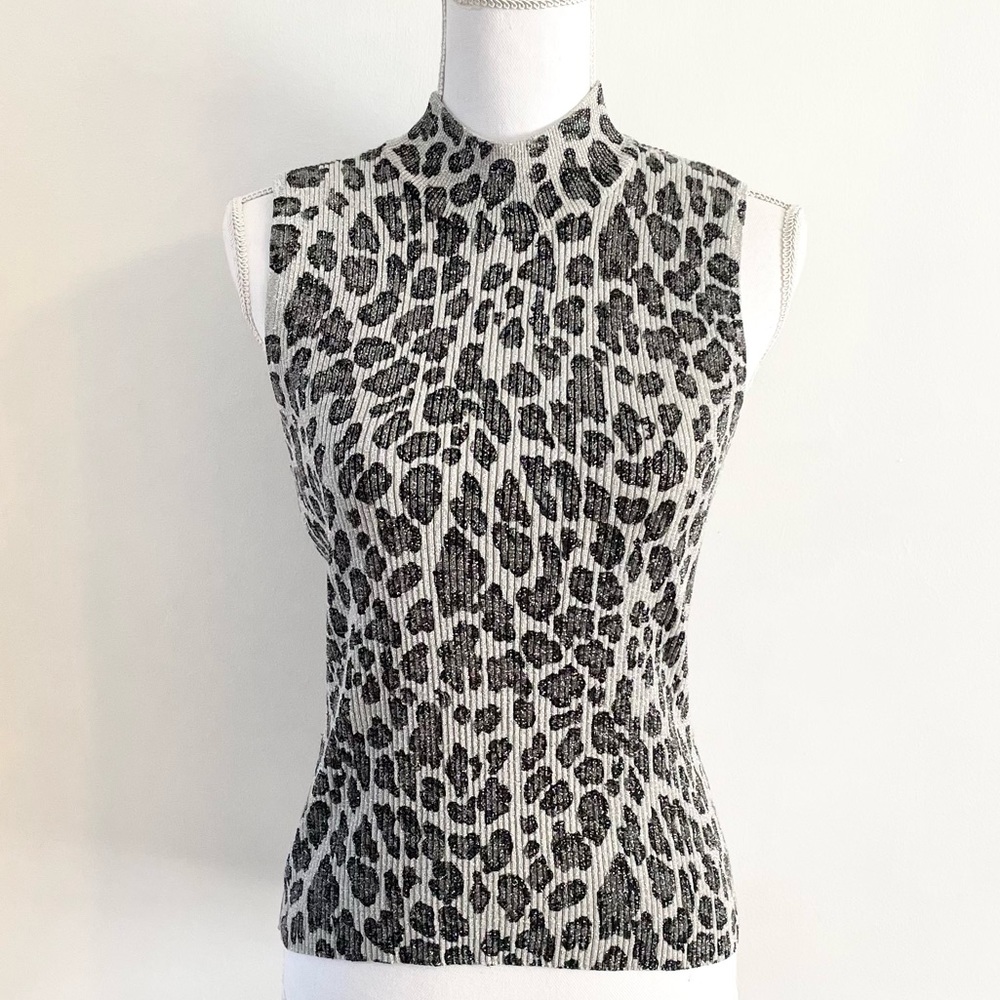 Women’s Gantos Sleeveless Ribbed Mock Neck Leopard Tank - Picture 2 of 11